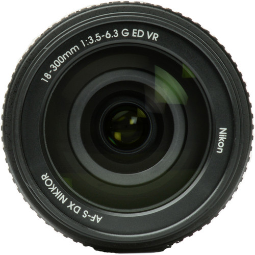 Nikon AF-S DX NIKKOR 18-300mm f/3.5-6.3G ED VR Lens - Image 3